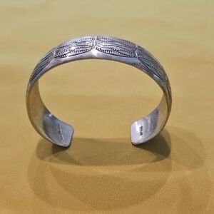 Vintage Navajo sterling silver cuff bracelet. Signed By Artist Don Platero